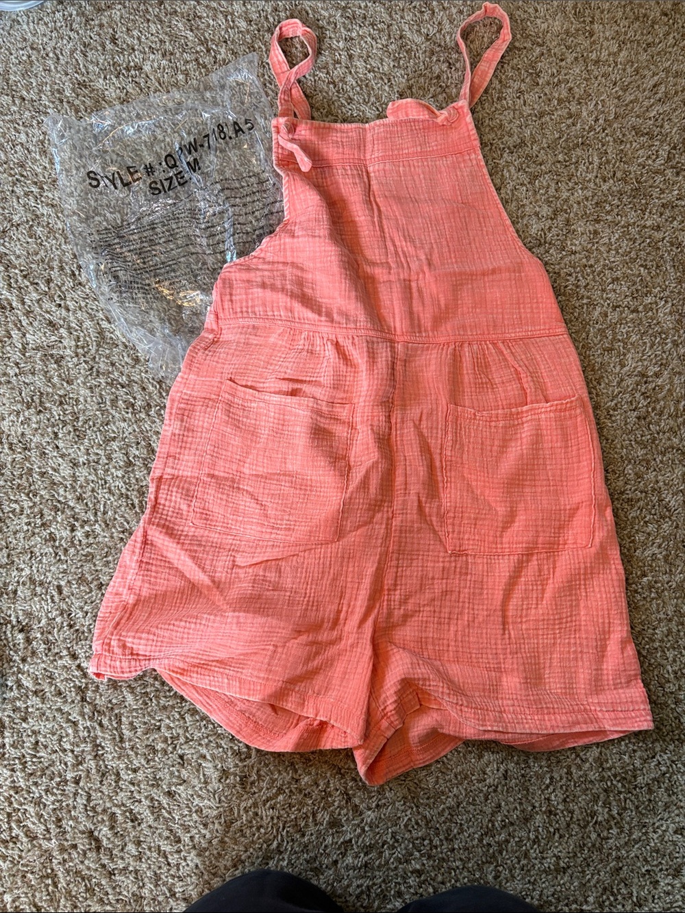 NWOT Zenana medium Coral Orange Gauze Romper Shorts Overalls
